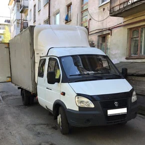Малотоннажный грузовой автомобиль для перевозки вещей — Азбука переезда
